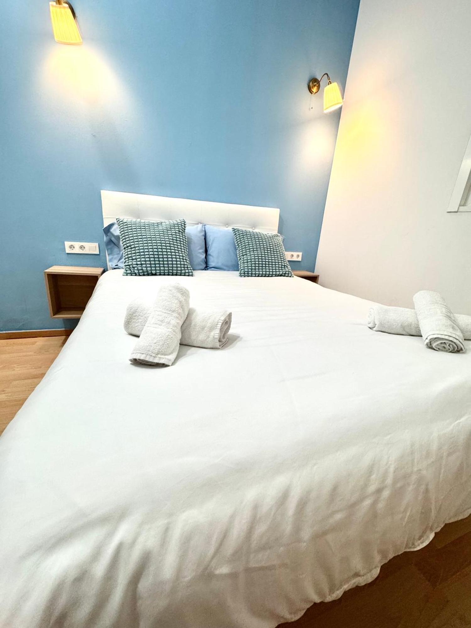 Pamis Apartament Sants, برشلونة المظهر الخارجي الصورة